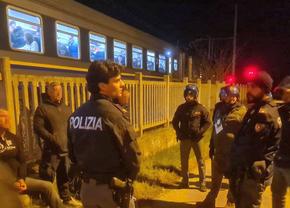 Scandal uriaș după meciul echipei lui Răzvan Sava! 6 persoane au fost rănite