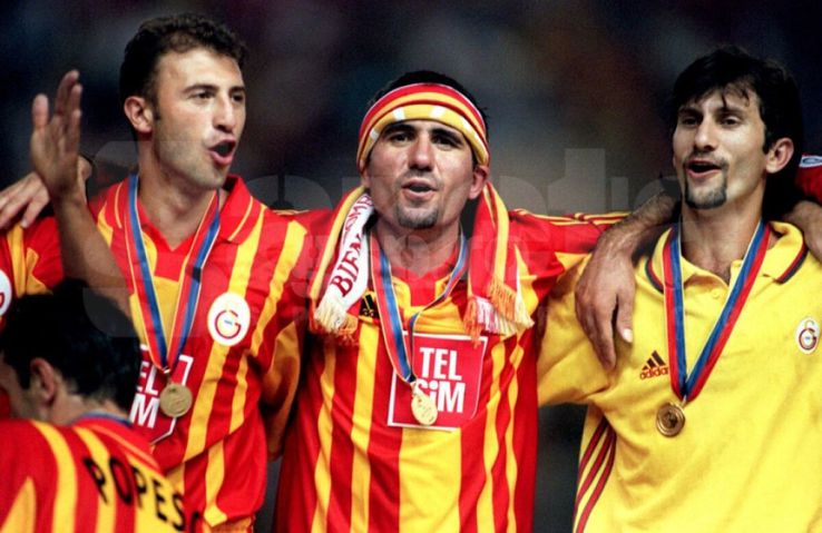 Hagi și Popescu au cucerit Cupa UEFA cu Galatasaray