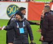 Ce nu s-a văzut la TV în FCSB - CFR Cluj » Nervii lui Dan Petrescu, capriciosul Florin Tănase și consternare din tribune: „De ce îl bagă pe ăsta?!”