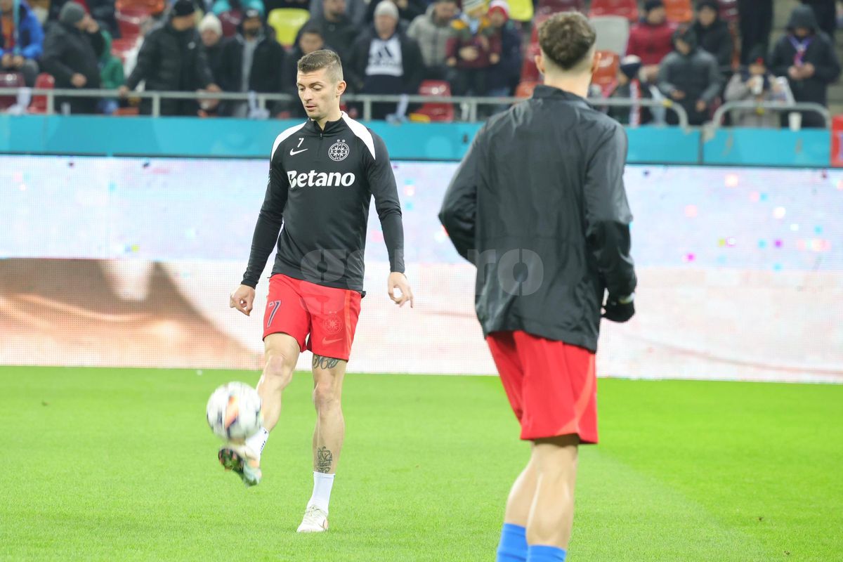 Imagini de la încălzire înainte de FCSB - CFR Cluj
