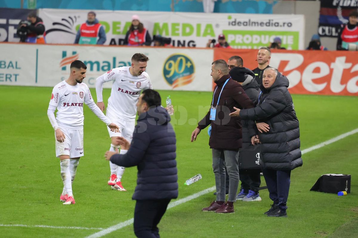Dan Petrescu, nervos în FCSB - CFR Cluj