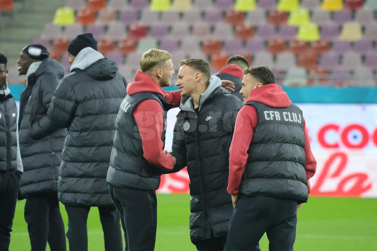 Imagini de la stadion înainte de FCSB - CFR Cluj