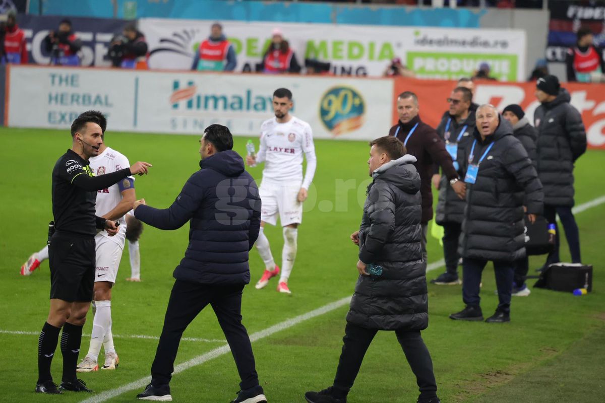 Dan Petrescu, nervos în FCSB - CFR Cluj