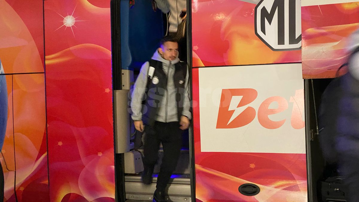 Imagini de la stadion înainte de FCSB - CFR Cluj