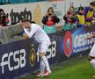 Imagini de bucurie la golul marcat de Louis Munteanu în FCSB - CFR Cluj / Foto: Ionuț Iordache GSP