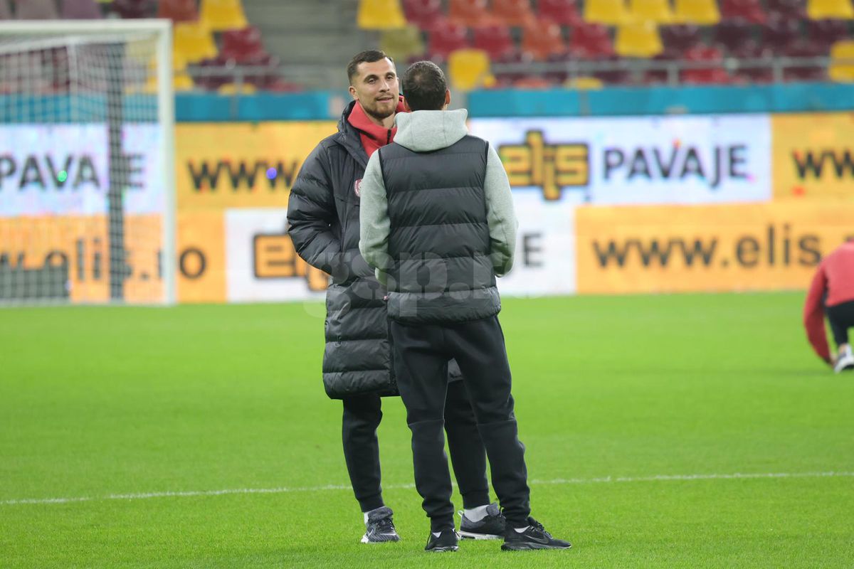 Imagini de la stadion înainte de FCSB - CFR Cluj