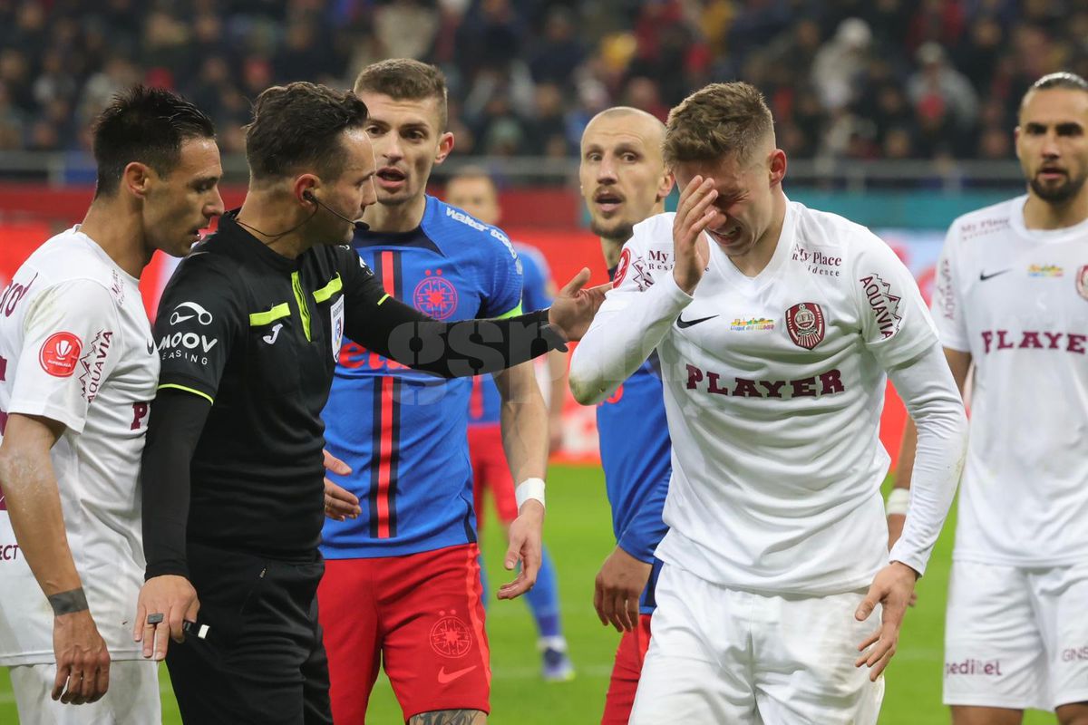 Chiricheș, în duel cu Louis Munteanu în FCSB - CFR Cluj