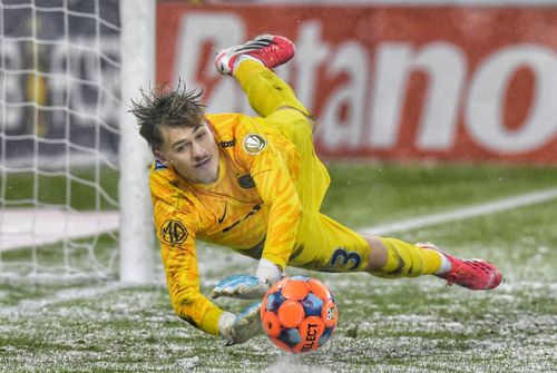 Matei Popa, 18 ani, a apărat în premieră la FCSB, în meciul cu Csikszereda din Superliga, etapa a 24-a, câștigat cu 1-0 de roș-albaștri, foto: Cristi Preda (GSP.ro)
