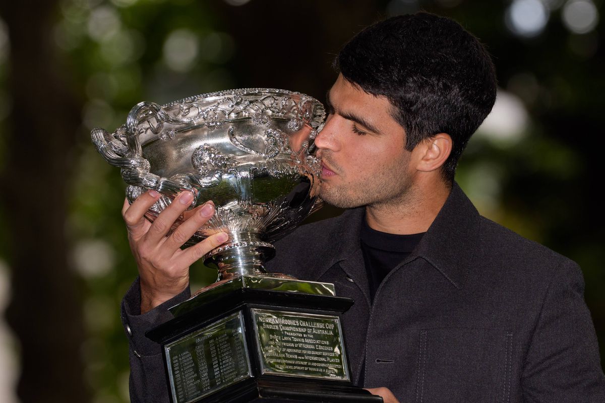 „Don Carlos Alcaraz” a ales un outfit special pentru a sărbători trofeul de la Australian Open