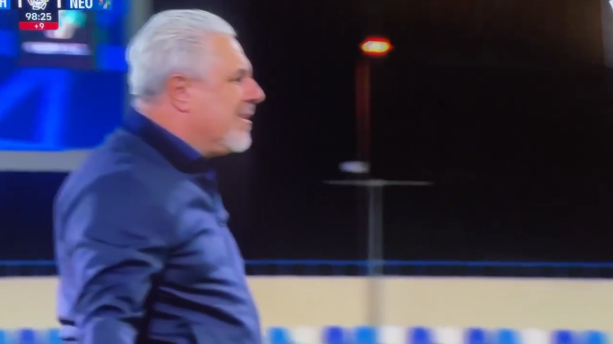 Marius Șumudică, criză de nervi în Arabia Saudită: „Finish, finish! Penalty, roșu, tot!”