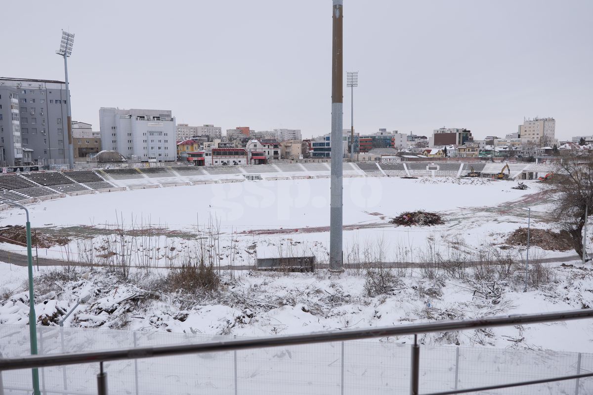 Se lucrează într-un ritm uluitor la Stadionul Dinamo: arena din Ștefan cel Mare este deja 50% demolată » GSP a intrat pe șantier