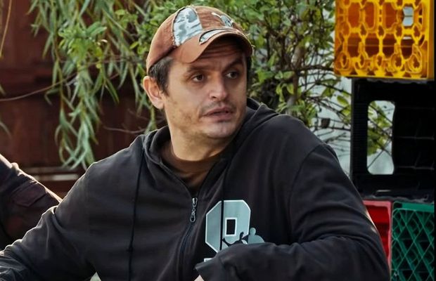 „Mama a tras în 1990 un loz în plic și a câștigat o excursie la Campionatul Mondial din Italia” » Actorul Cătălin Babliuc, interviu sincer: „Am fost campion internațional la consum de alcool”