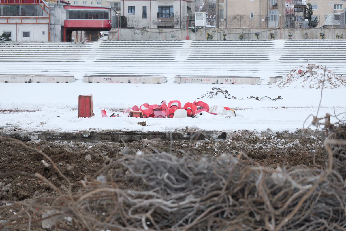 Se lucrează într-un ritm uluitor la Stadionul Dinamo: arena din Ștefan cel Mare este deja 50% demolată » GSP a intrat pe șantier