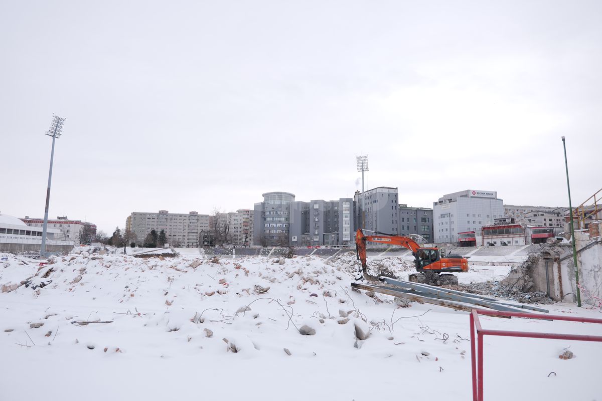 Cum arată Stadionul Dinamo, la o săptămână și jumătate de la începutul demolării // foto: Andrei Furnigă (GSP)