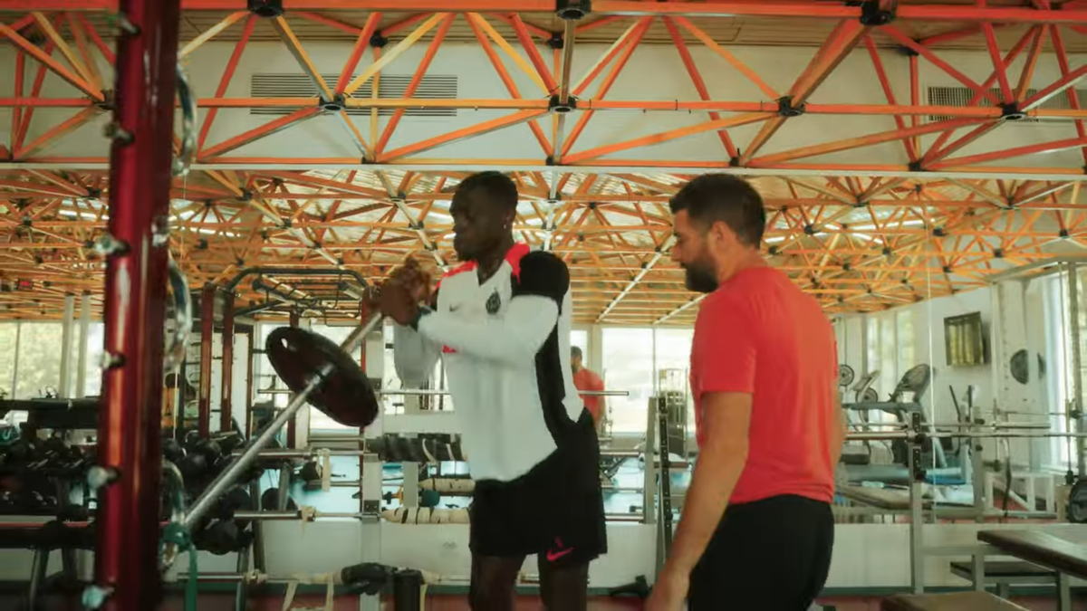 Revenirea lui Dawa, „montată” de fundașul camerunez: „Vă arăt cum a început totul”