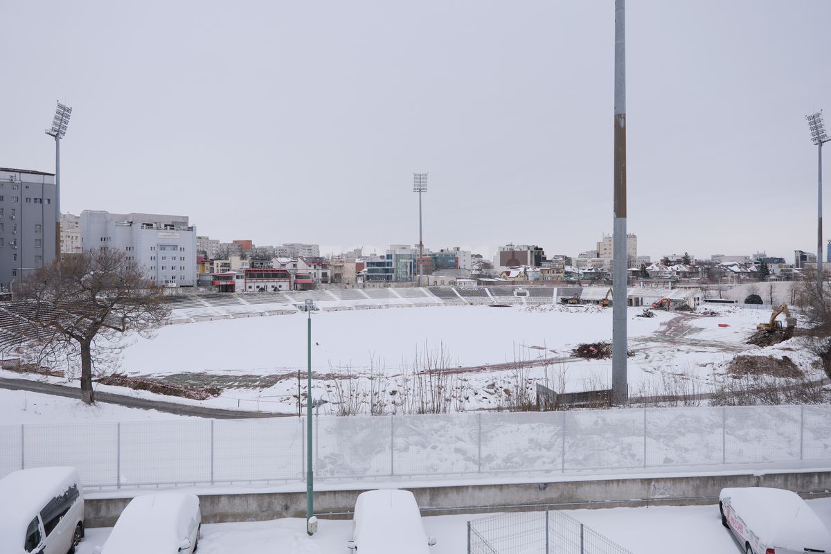 Se lucrează într-un ritm uluitor la Stadionul Dinamo: arena din Ștefan cel Mare este deja 50% demolată » GSP a intrat pe șantier