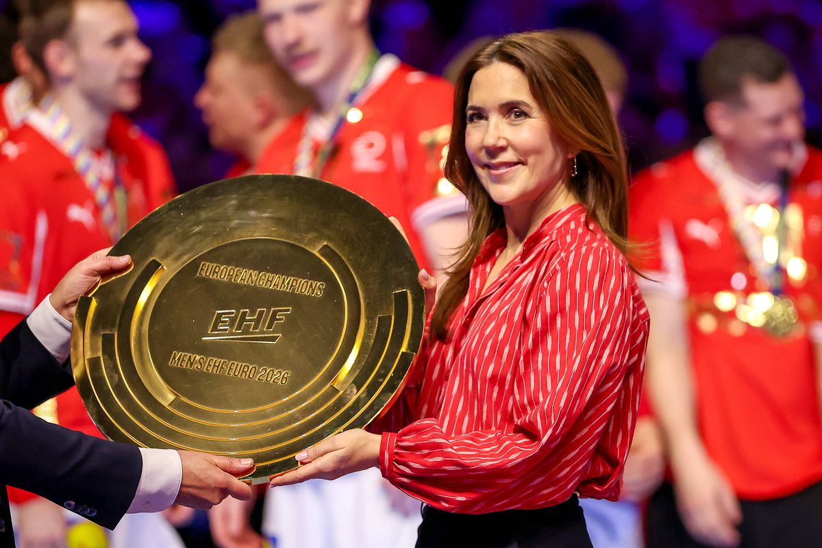 Regina Mary a Danemarcei a înmânat trofeul la Europeanul de handbal masculin