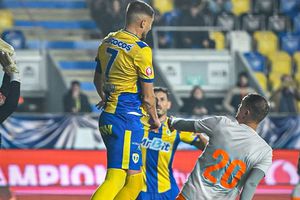 Petrolul - Unirea Slobozia, duelul suferinței în etapa #25 din Superligă » Echipe probabile și cote la pariuri