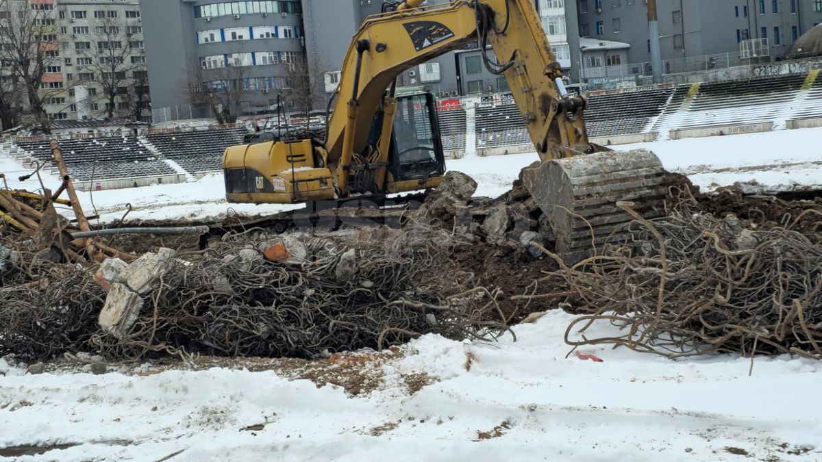 Se lucrează într-un ritm uluitor la Stadionul Dinamo: arena din Ștefan cel Mare este deja 50% demolată » GSP a intrat pe șantier