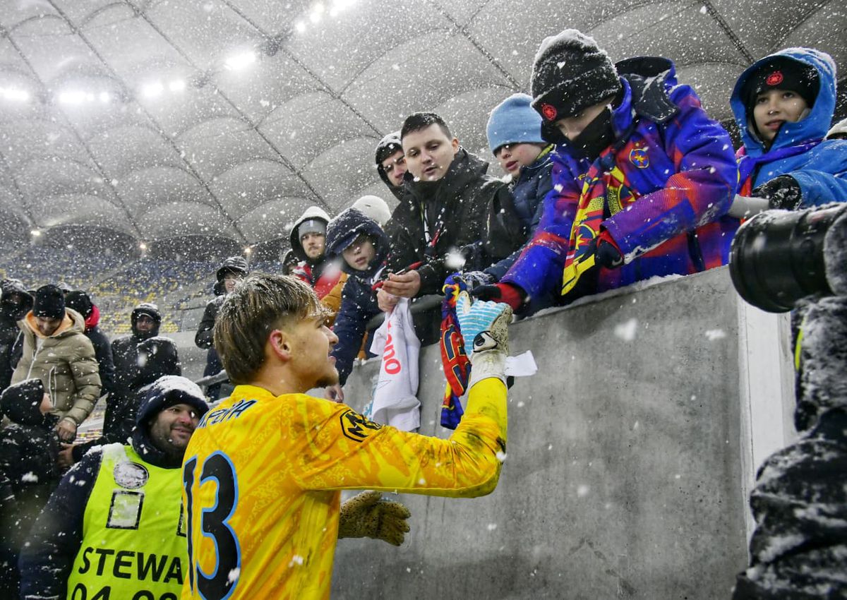 Salvatore Cisotti » FCSB a scos aceeași carte câștigătoare cu Csikszereda, într-un meci în care zăpada a învins fotbalul. Cum arată lupta la play-off