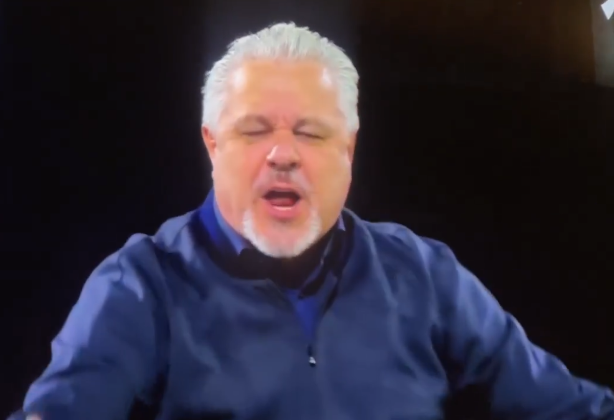 Marius Șumudică, criză de nervi în Arabia Saudită: „Finish, finish! Penalty, roșu, tot!”