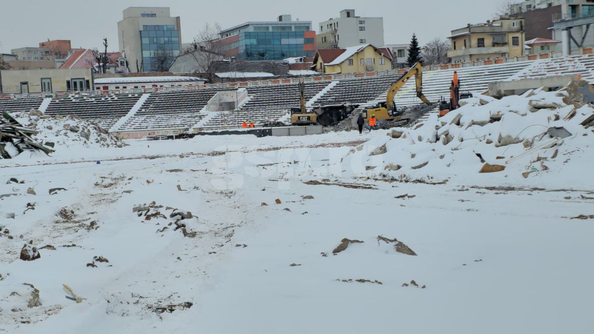 Cum arată Stadionul Dinamo, la o săptămână și jumătate de la începutul demolării // foto: Andrei Furnigă (GSP)