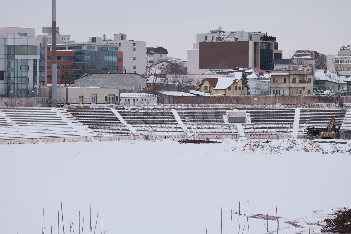 Se lucrează într-un ritm uluitor la Stadionul Dinamo: arena din Ștefan cel Mare este deja 50% demolată » GSP a intrat pe șantier