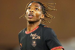 Liverpool și-a luat fundaș de 70 de milioane de euro!