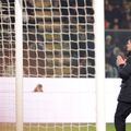 Cristi Chivu a mers în fața suporterilor nerazzurri pentru a-i ruga să nu anuleze rezultatul din teren al lui Inter la Cremona / Foto: Imago