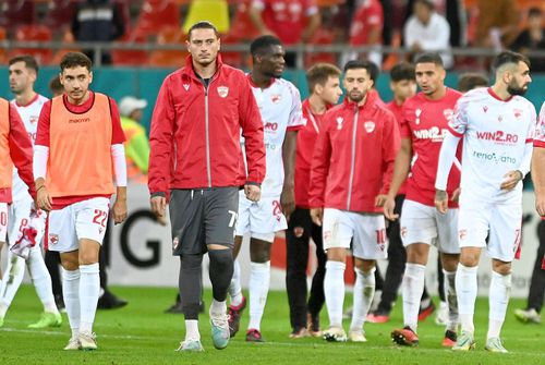 Răzvan Began, în prim-plan, în dreapta lui Ahmed Bani