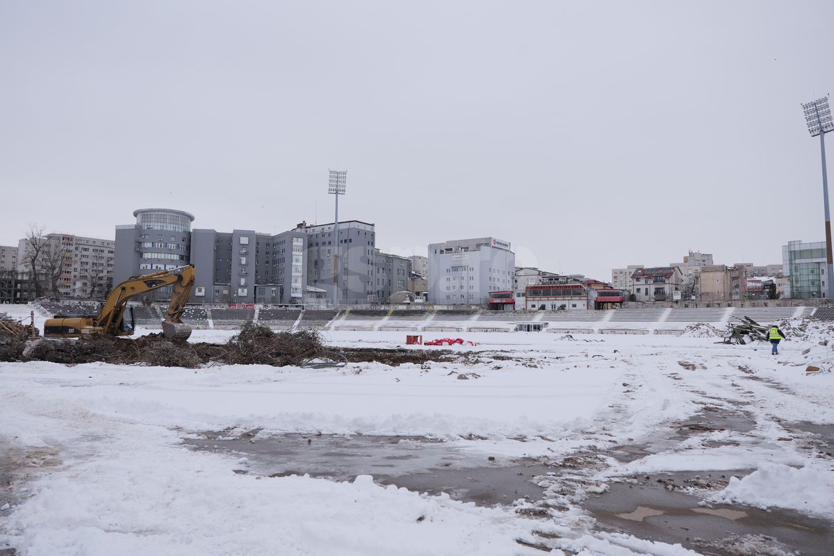 Cum arată Stadionul Dinamo, la o săptămână și jumătate de la începutul demolării // foto: Andrei Furnigă (GSP)