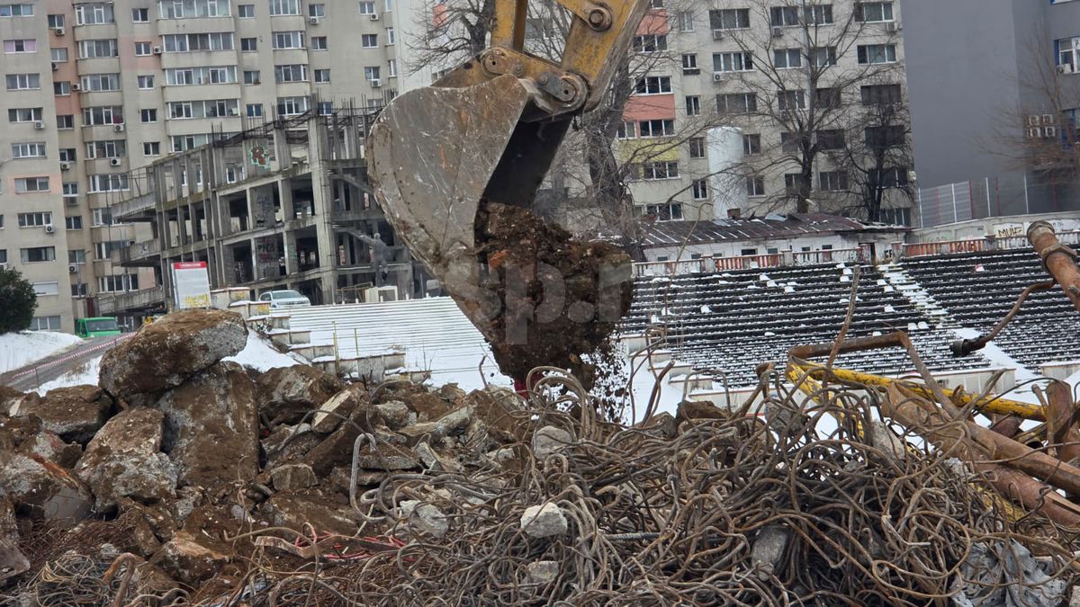 Se lucrează într-un ritm uluitor la Stadionul Dinamo: arena din Ștefan cel Mare este deja 50% demolată » GSP a intrat pe șantier