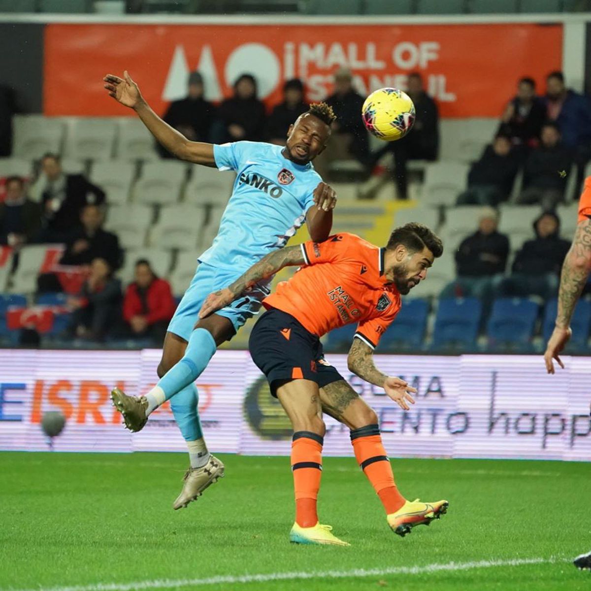 FOTO Șumudică a pierdut pe terenul formației lui Erdogan » Maxim, pasă de gol pentru Gaziantep