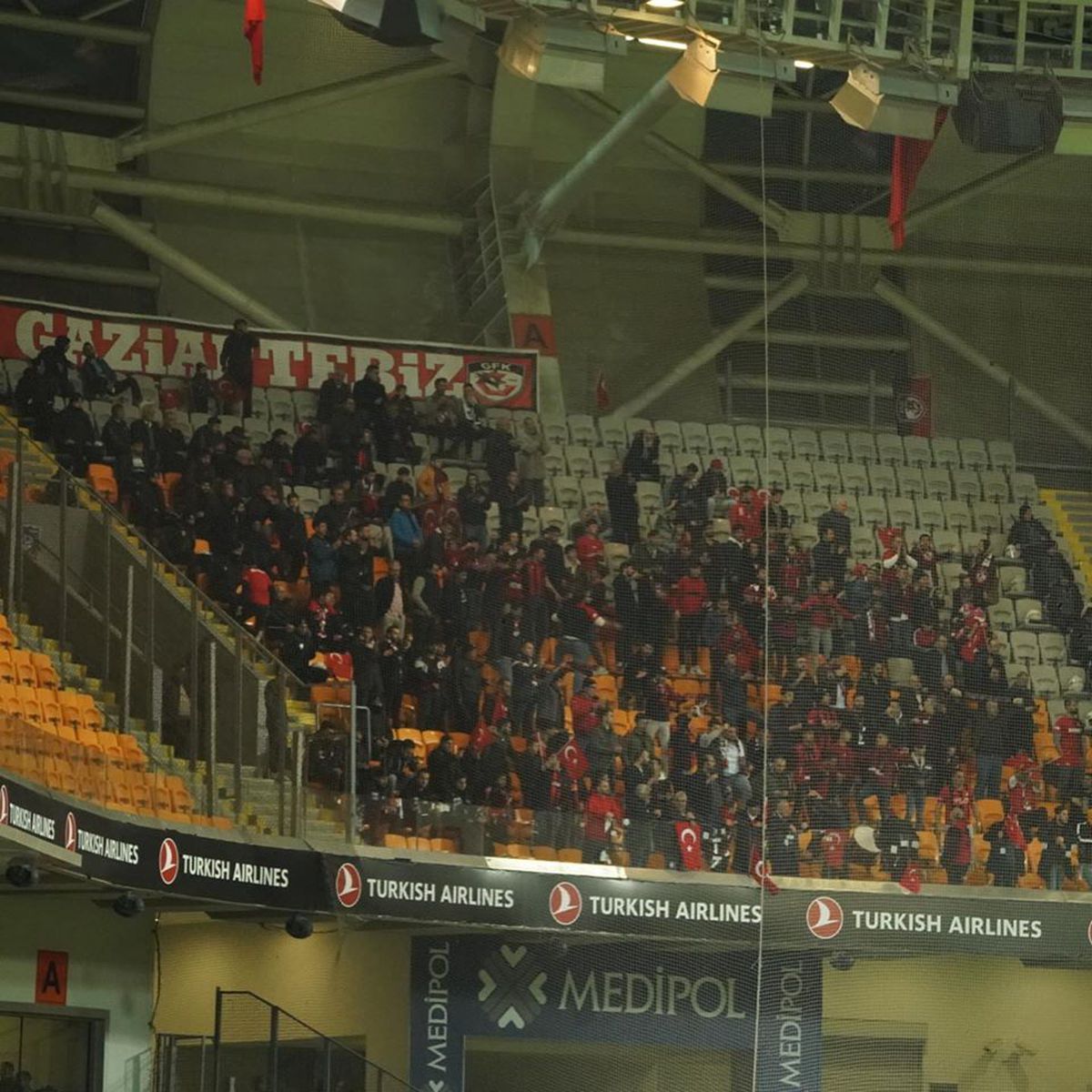 FOTO Șumudică a pierdut pe terenul formației lui Erdogan » Maxim, pasă de gol pentru Gaziantep