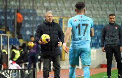 FOTO Șumudică a pierdut pe terenul formației lui Erdogan » Maxim, pasă de gol pentru Gaziantep