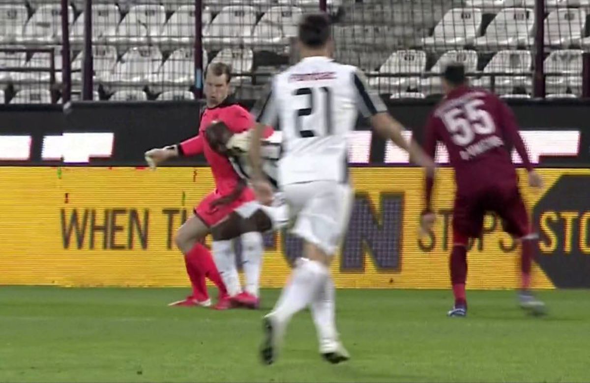 CFR CLUJ - ASTRA 2-1 // FOTO Alibec a stricat un record fenomenal al lui Petrescu, după o gafă stupidă comisă de Arlauskis