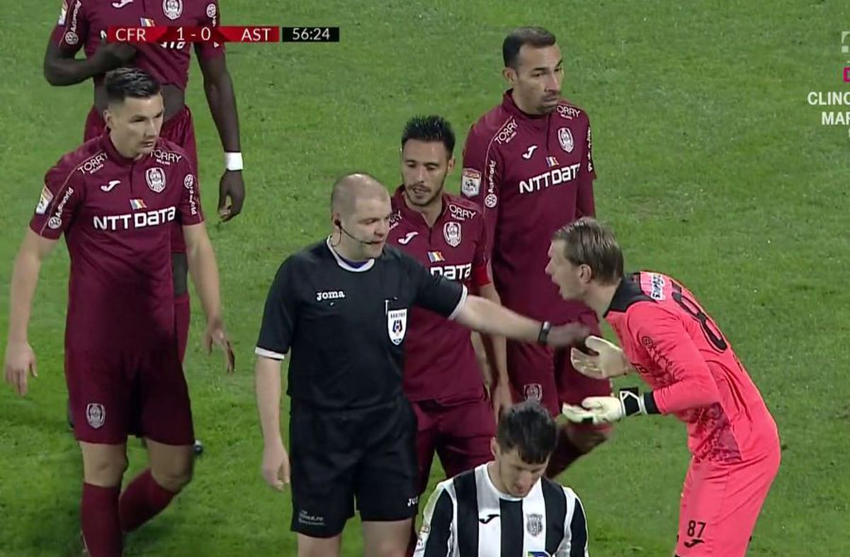 CFR CLUJ - ASTRA 2-1 // FOTO Alibec a stricat un record fenomenal al lui Petrescu, după o gafă stupidă comisă de Arlauskis