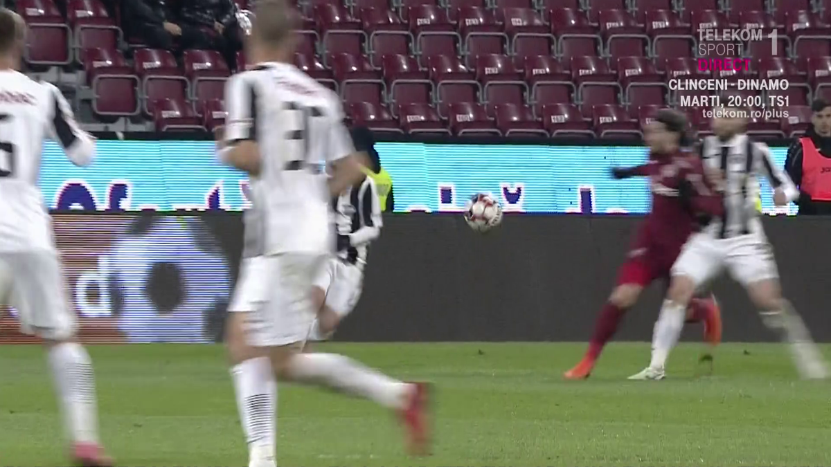CFR CLUJ - ASTRA // Clujenii au cerut al doilea galben la Răduț! A încurcat arbitrul jucătorii?