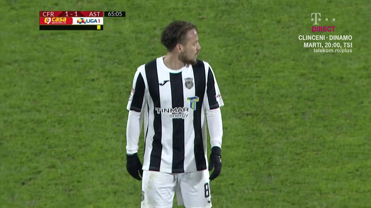 CFR CLUJ - ASTRA // Clujenii au cerut al doilea galben la Răduț! A încurcat arbitrul jucătorii?