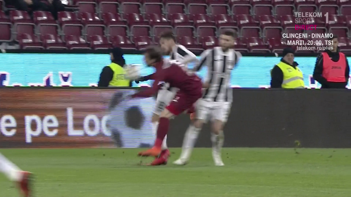 CFR CLUJ - ASTRA // Clujenii au cerut al doilea galben la Răduț! A încurcat arbitrul jucătorii?
