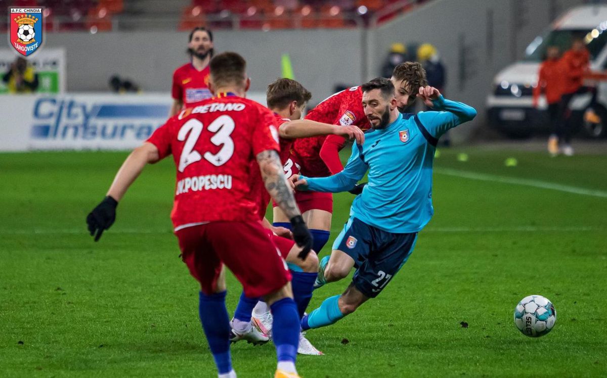 FOTO Povestea emoționantă a unui jucător din Liga 1: de 5 ani muncește la casa lui, după ce a trecut peste moartea tatălui » „Sunt mândru că o fac cu mâinile mele”