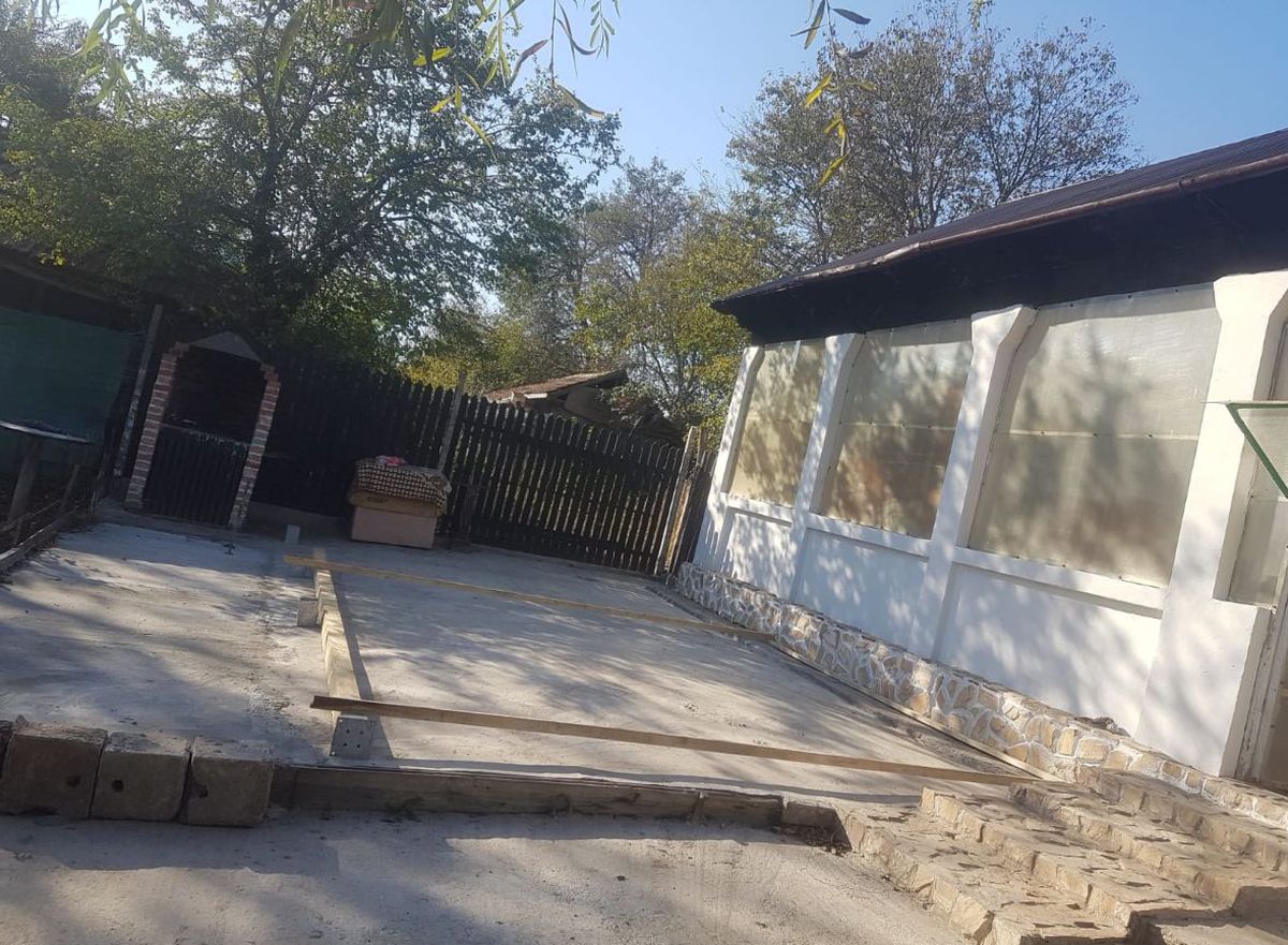 FOTO Povestea emoționantă a unui jucător din Liga 1: de 5 ani muncește la casa lui, după ce a trecut peste moartea tatălui » „Sunt mândru că o fac cu mâinile mele”