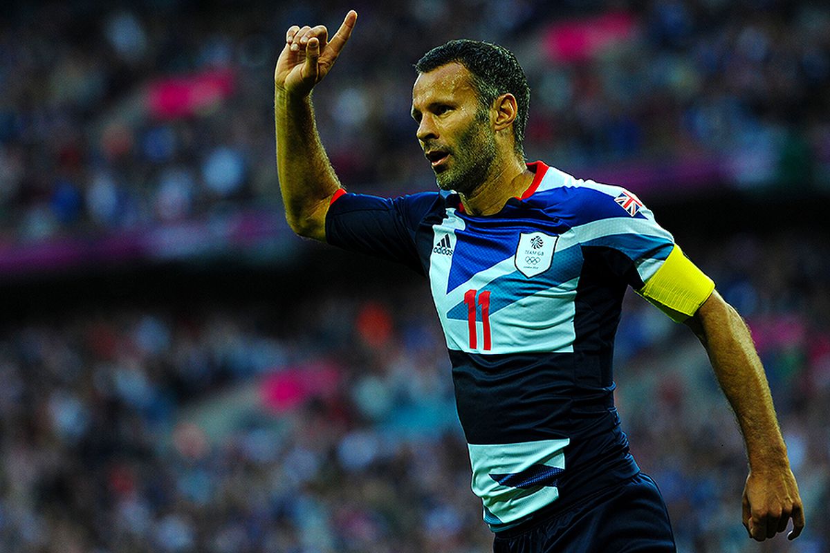 Trei decenii de la debutul lui Ryan Giggs, cel supranumit „Mister Premier League”! Ce recorduri uluitoare a stabilit și cum l-a lipit de pereți pe Cristiano la micul dejun