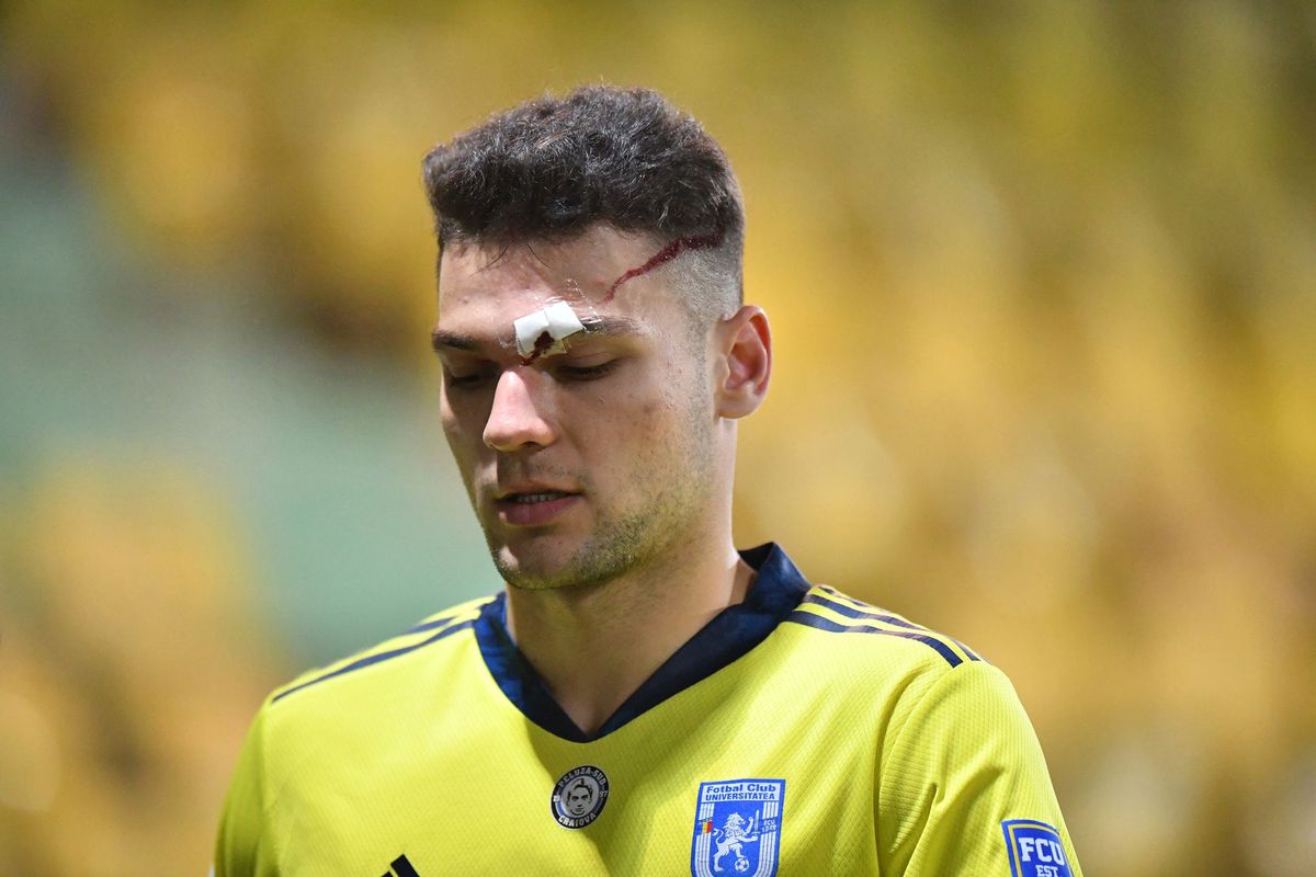 FOTO Accidentare HORROR în Concordia Chiajna - FC U Craiova! Ce a pățit Robert Popa