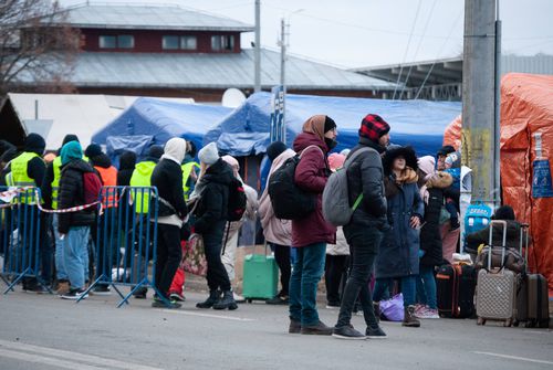 Prin Vama Siret (Suceava) intră zilnic în România mii de refugiați ucraineni/ foto: Imago
