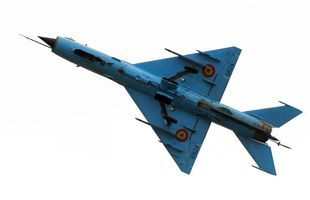 Un MiG 21 Lancer s-a prăbușit în România! Elicopterul care a plecat în căutarea lui s-a prăbușit și el: 7 morți