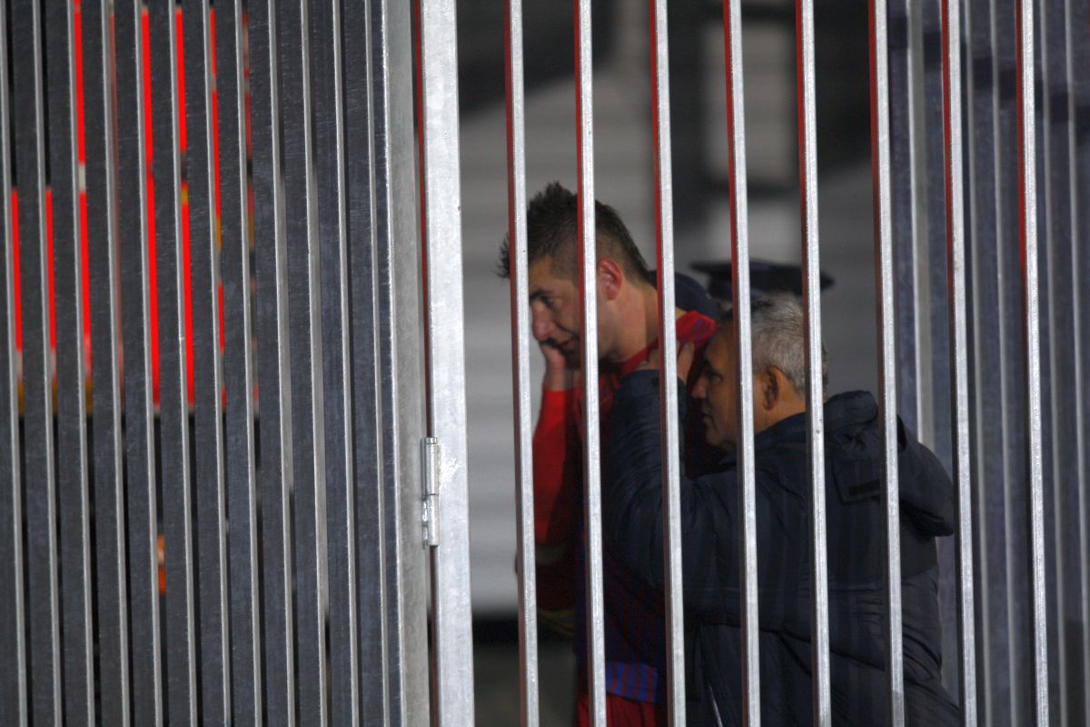 Top 3 curiozități înainte de FCSB - Petrolul: de când n-au mai câștigat „găzarii” la București, cel mai violent derby și 5 scenografii de senzație