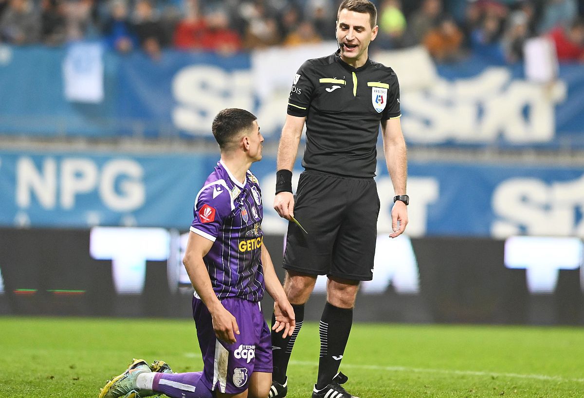 „Direct pe lista de transferuri!” » Faza din SuperLigă l-a șocat pe fostul jucător de națională: „La mine în echipă n-ar mai intra!”