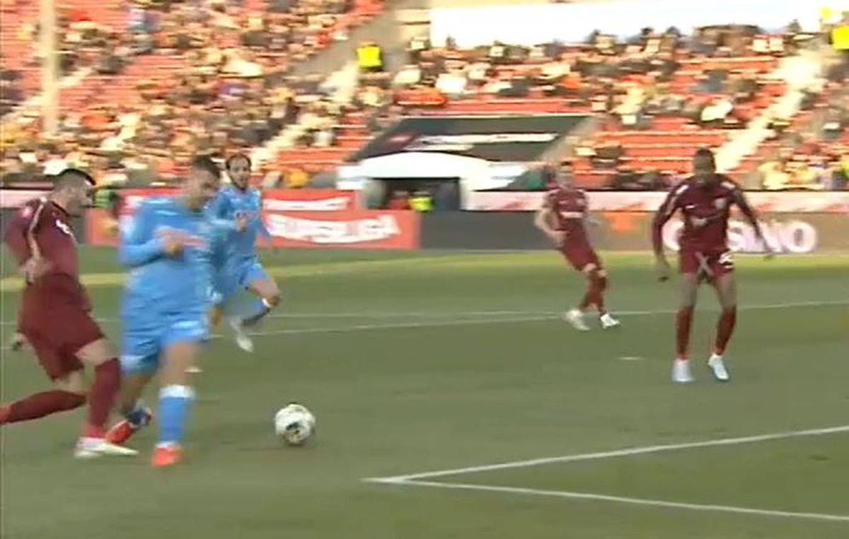 Penalty controversat în CFR Cluj - UTA Arad