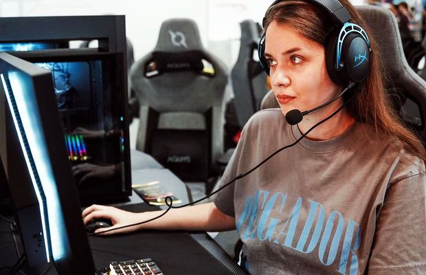 S-a lăsat de fotbal și acum e numărul 1 în lume la CS:GO!